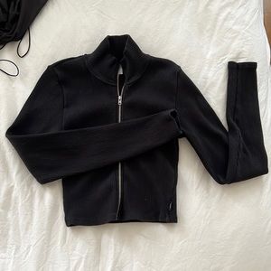 Aritzia TNA black cropped zip up knit jacket